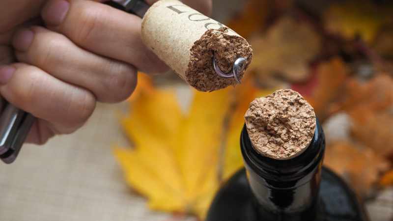 Korken in der Flasche abgebrochen